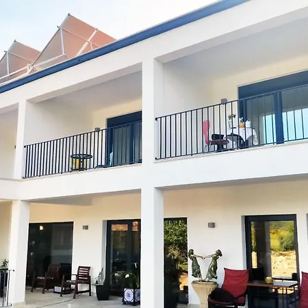 Bed and breakfast Cerca Da Estrela 4*